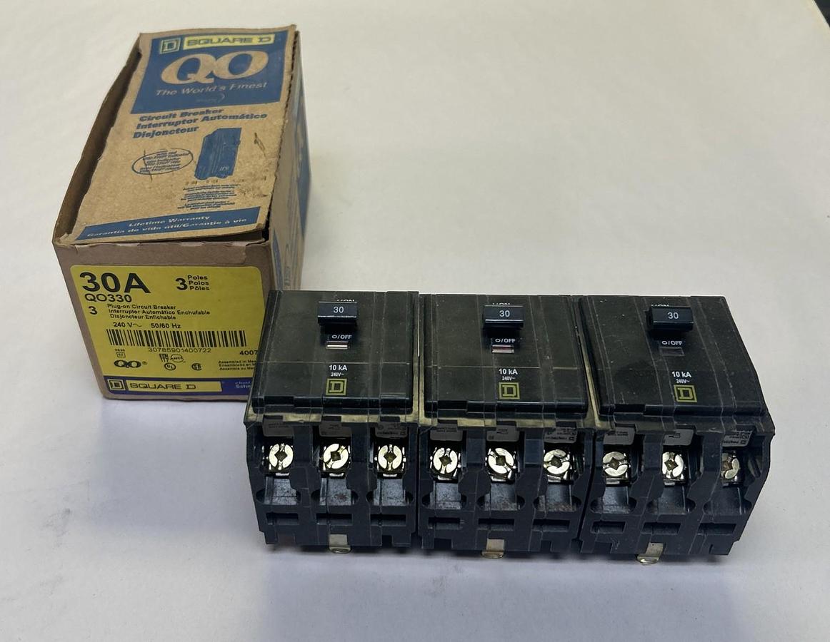 SQUARE D,QO330,CIRCUIT BREAKER 30A 240V 3P LOT OF 3 NOS