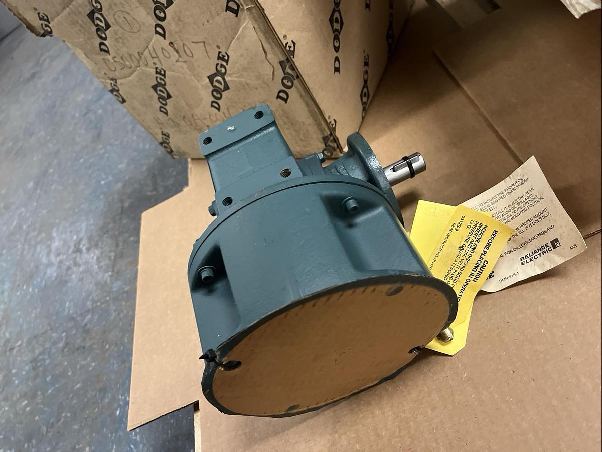 DODGE,D56WM12F70,GEAR SPEED REDUCER RATIO 70 INPUT 1/10HP 1750RPM