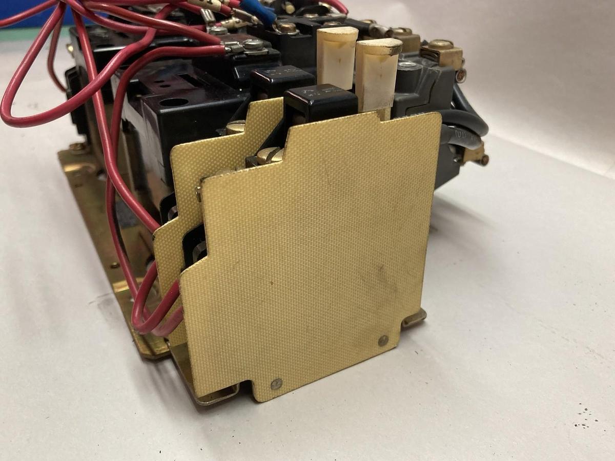 Used Allen Bradley,705-B0D103,Contactor Ser K Size 1