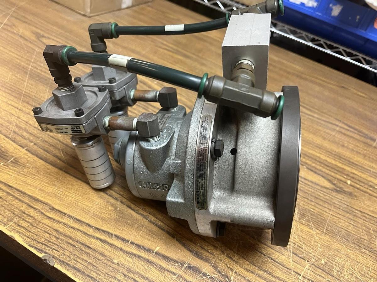 Used NEXEN,805900,SE-100-1 BORE .625 CLUTCH BRAKE GAST 4AM-NRV-70C AIR MOTOR