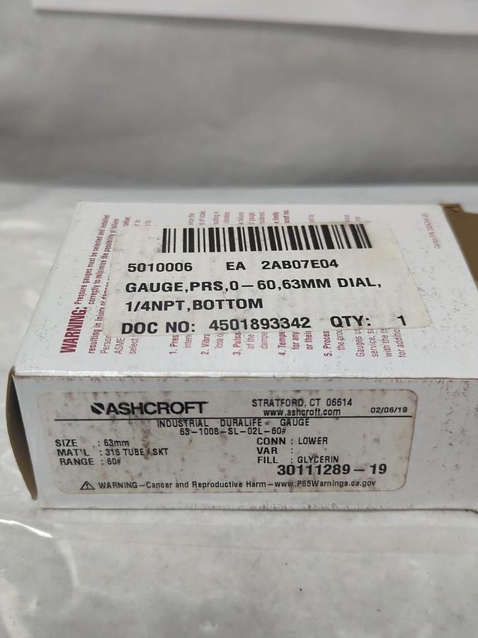 ASHCROFT,30111289-19,PRESSURE GAUGE 0-60# 63MM FACE 1/4 IN NPT BOTTOM NOS
