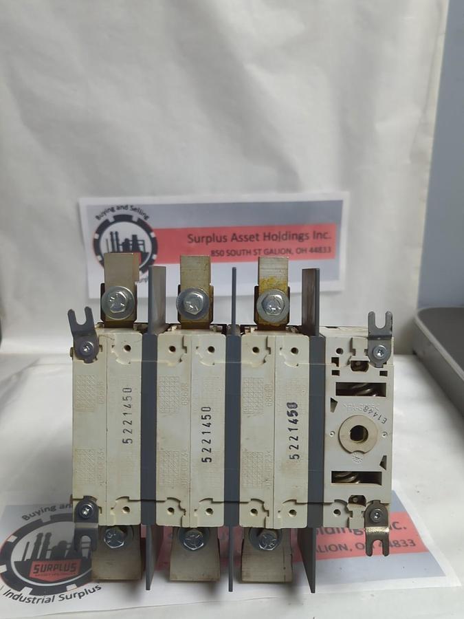 Used ABB,OT 200U03,DISCONNECT SWITCH 3-POLE 600V 200A PRE-OWNED