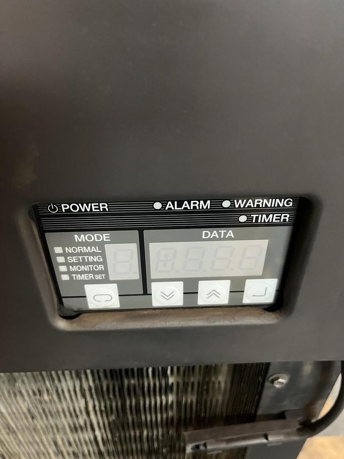 Used DAIKIN,AKZ439-C050,OIL COOLING UNIT AKZ439C050