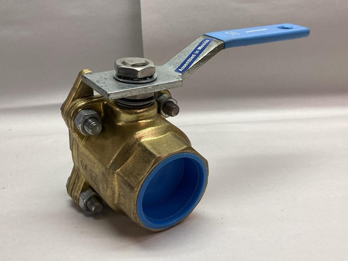 Used Jamesbury,1-1/2-21-1136TTC0,Two-Way Ball Valve 1-1/2 Inch Bore 400CWP