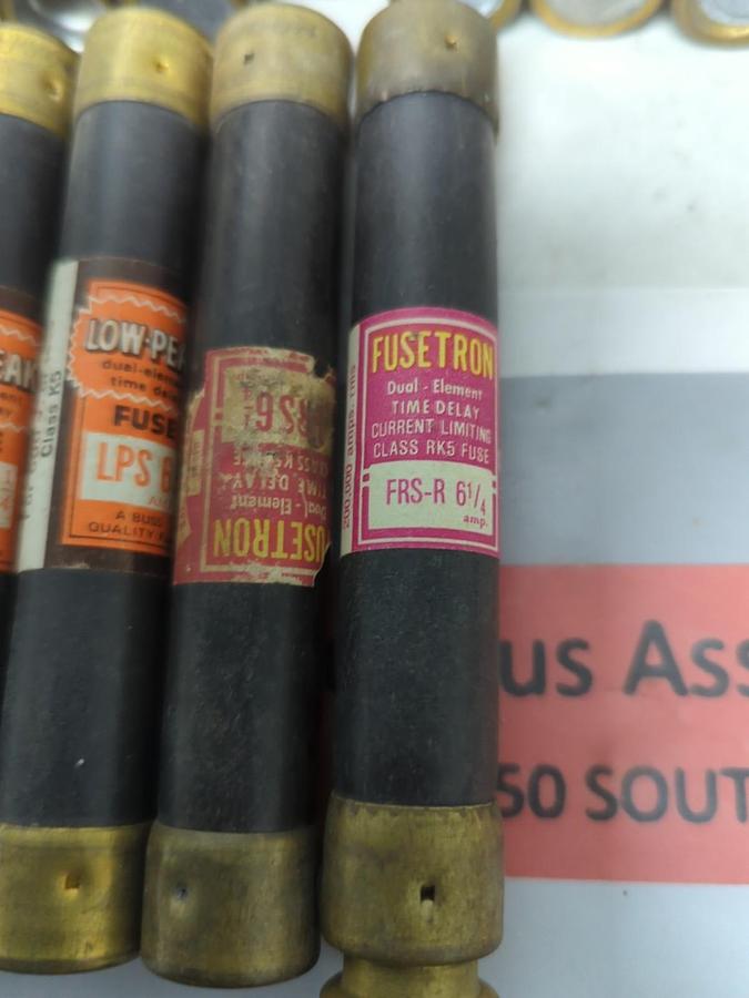 Used COOPER BUSSMANN,FRS-R-6-1/4,FUSETRON 6-1/4 AMP FUSE LOT OF 17 PRE-OWNED