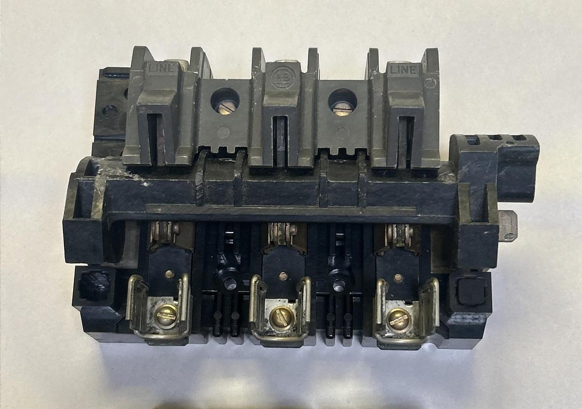 Used ALLEN BRADLEY,X-397397,DISCONNECT SWITCH 60A 600V