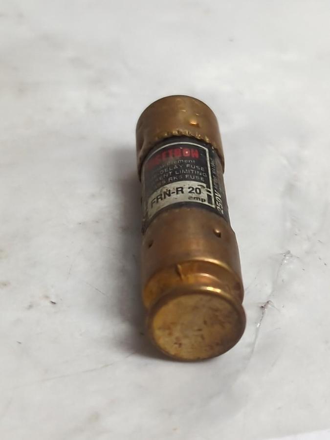 Used COOPER BUSSMANN,FRN-R-20,FUSETRON 20 AMP FUSE LOT OF 6 PRE-OWNED
