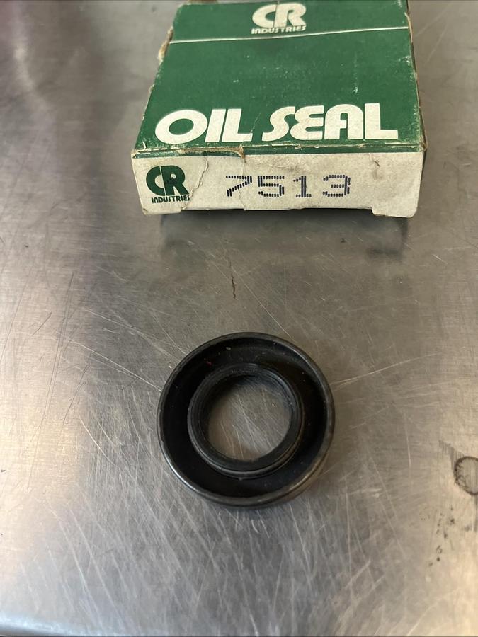 CR CHICAGO RAWHIDE,7513,OIL SEAL