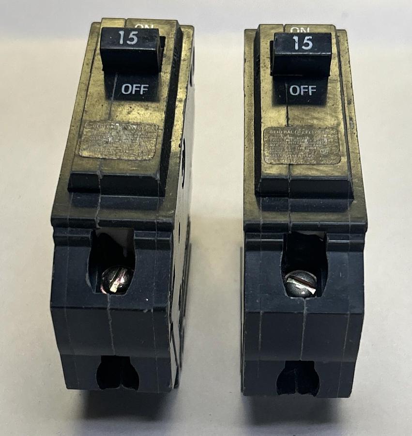 Used GENERAL ELECTRIC,THQB115,CIRCUIT BREAKER 15A 120/240V 1P LOT OF 2