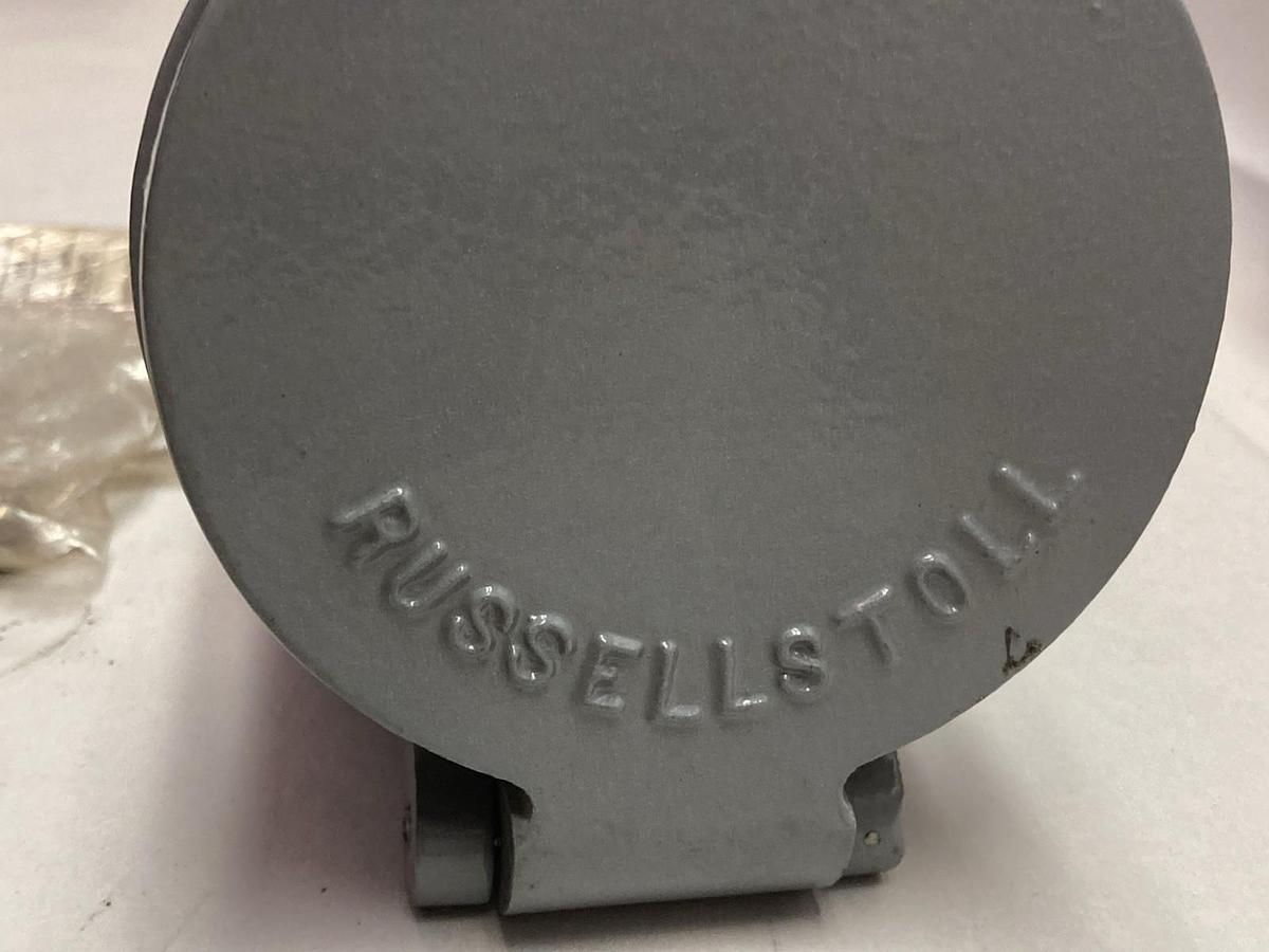 Russellstoll,RSC14279,Receptacle Conn 60A-250V/600 VAC w/JAA6-AB6 Angle Adapter