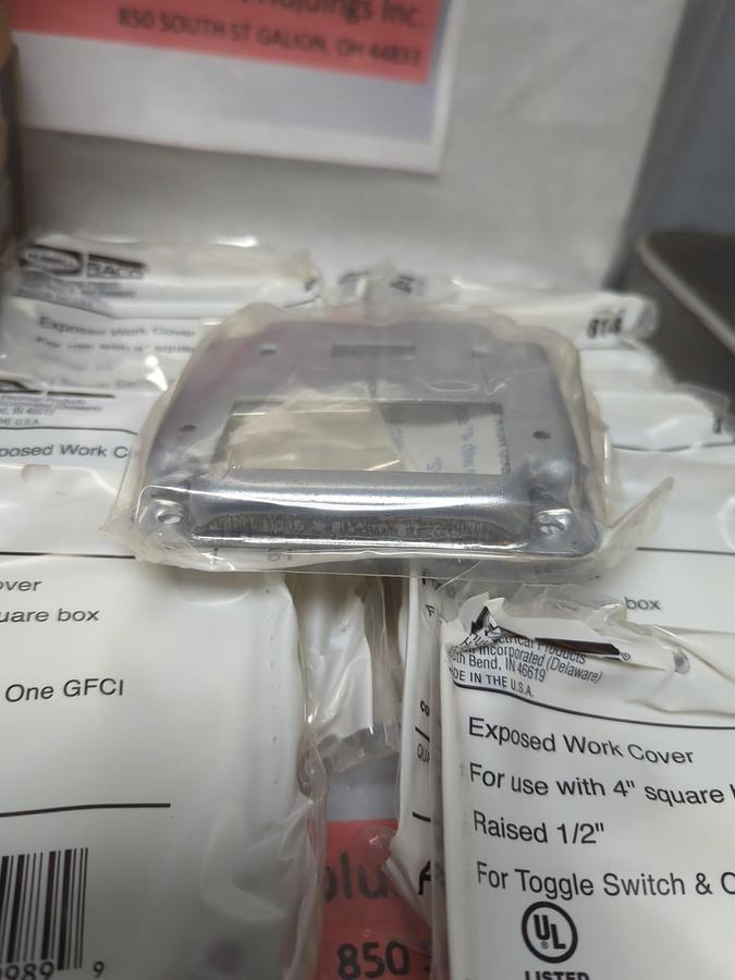 HUBBELL RACO,814C,TWO DEVICES TOGGLE SWITCH GFCI 4 INCH SQUARE COVER 10 PCS BOX