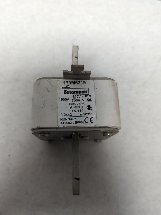Used COOPER BUSSMANN,170M6219,SQUARE BODY HIGH SPEED FUSE 1600 AMP 600/700V PRE-OWNED