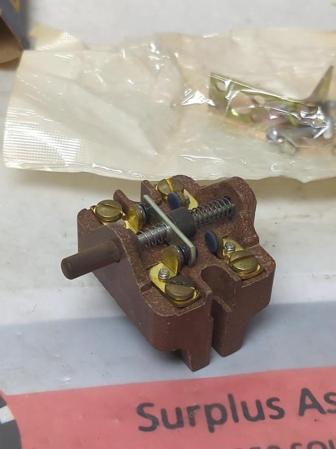 SQUARE D,9999 F-18,OVERLAPPING INTERLOCK SIZE 4 TYPE F SER C NOS