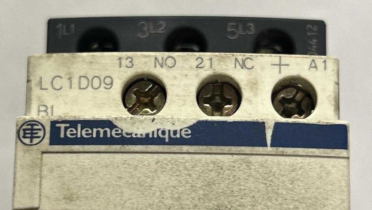 Used TELEMECANIQUE,LC1D09,CONTACTOR