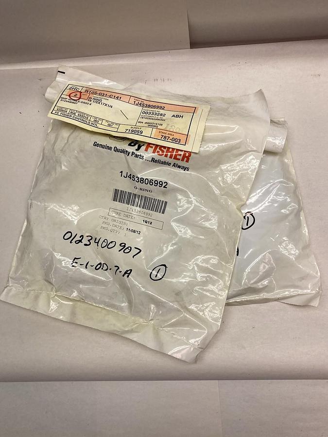 Used Fisher,1J453806992,O-Ring LOT OF 2