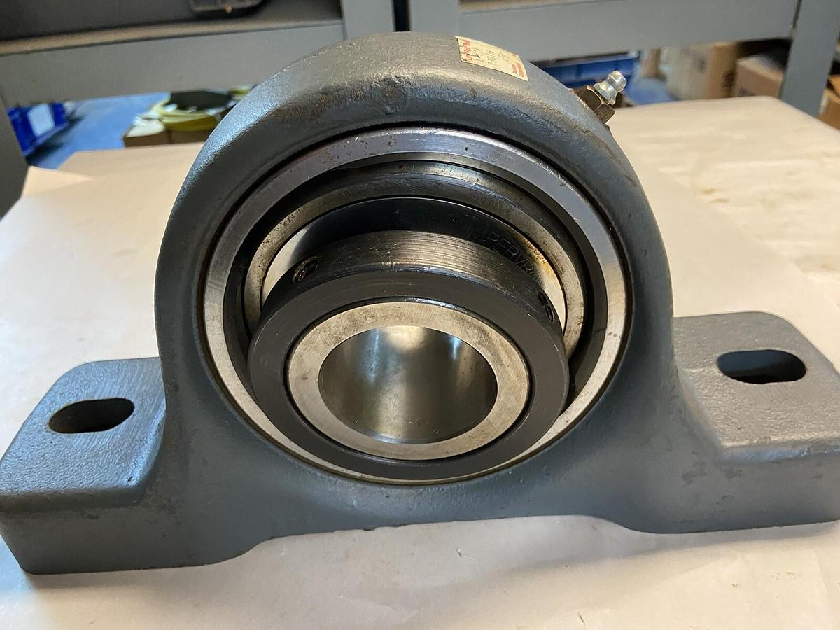 Link Belt,P3U336,Pillow Block Bearing 2-1/4 INCH