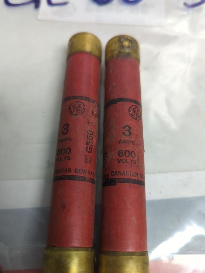 Used GE,60-3,ENCLOSED FUSE 3 AMP LOT OF 2 PRE-OWNED