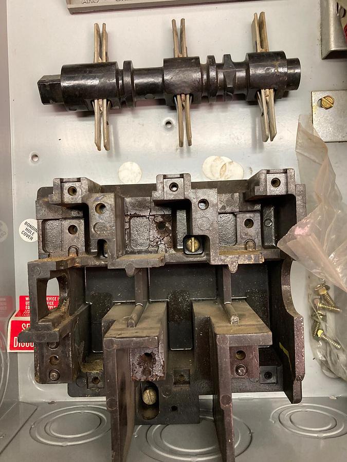 Used General Electric,TH3363R,Disconnect Safety Switch Model 10 100A 600VAC