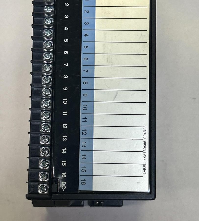 Used GE FANUC,IC660BBD020,GENIUS BLOCK IN / OUT MODULE