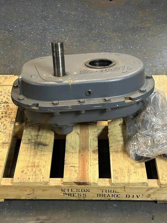 Used BROWNING,315SMT25,SHAFT MOUNT SPEED REDUCER 25:1 RATIO