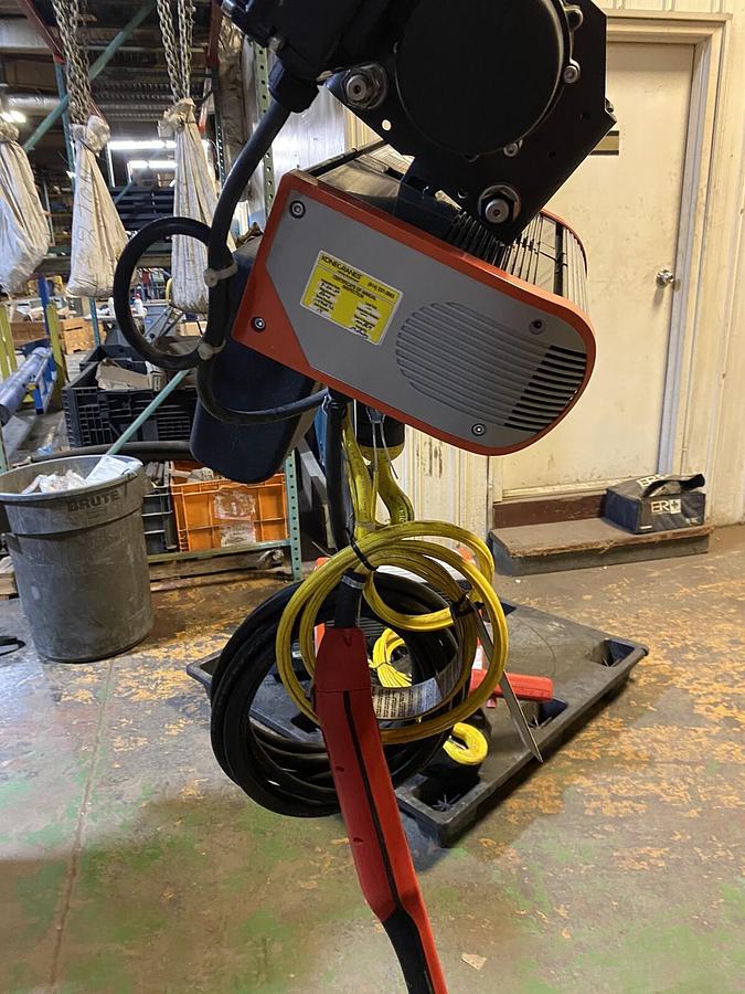 Used KONECRANES,CLX05041050, ELECTRIC 1/2 TON HOIST 460V 12FT CHAIN SPEED 16/FPM