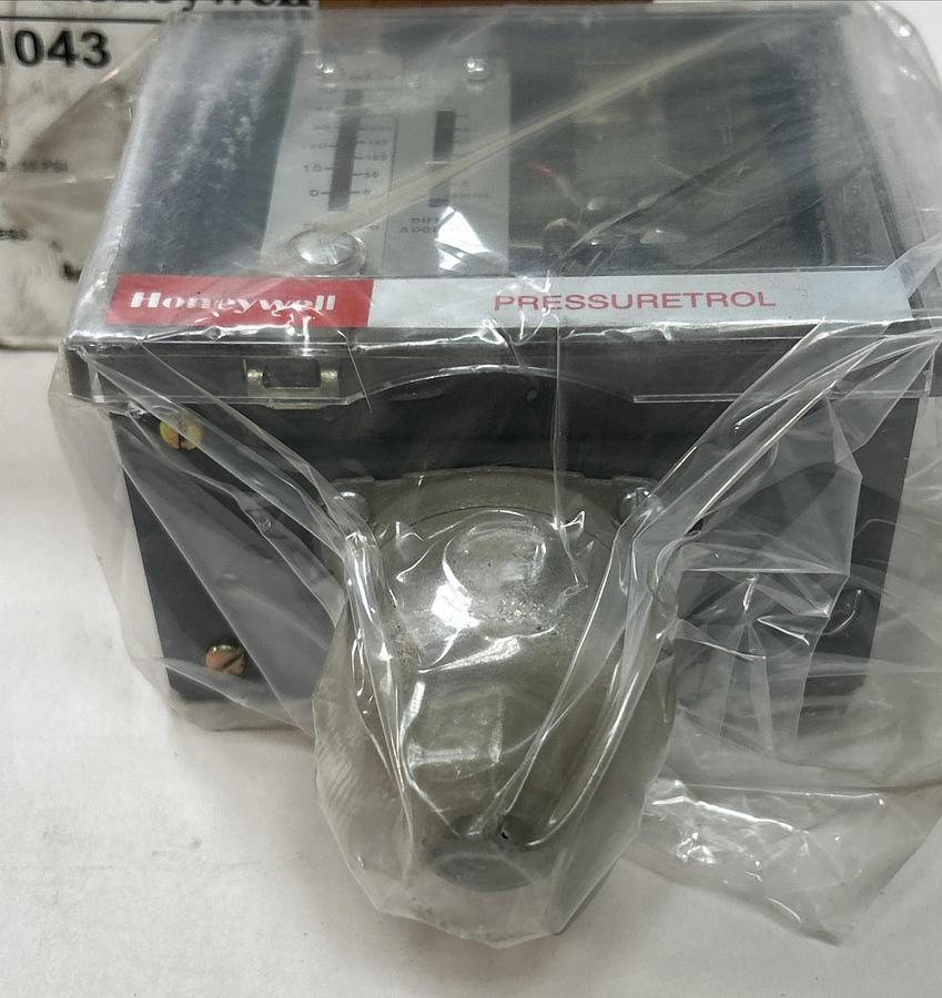 HONEYWELL,L91B1043,PROPORTIONING PRESSURE CONTROL SWITCH NOS