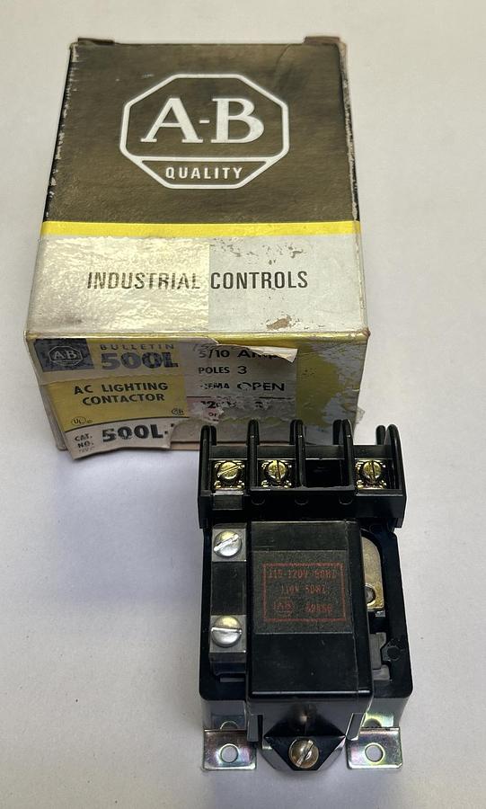 Used ALLEN BRADLEY,500L-TOD93,LIGHTING CONTACTOR SIZE 00 NEW