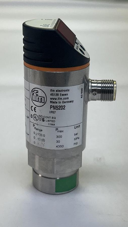Used IFM EFECTOR,PN-100-SBN14-HFPKG/US V PN5202,PRESSURE SWITCH