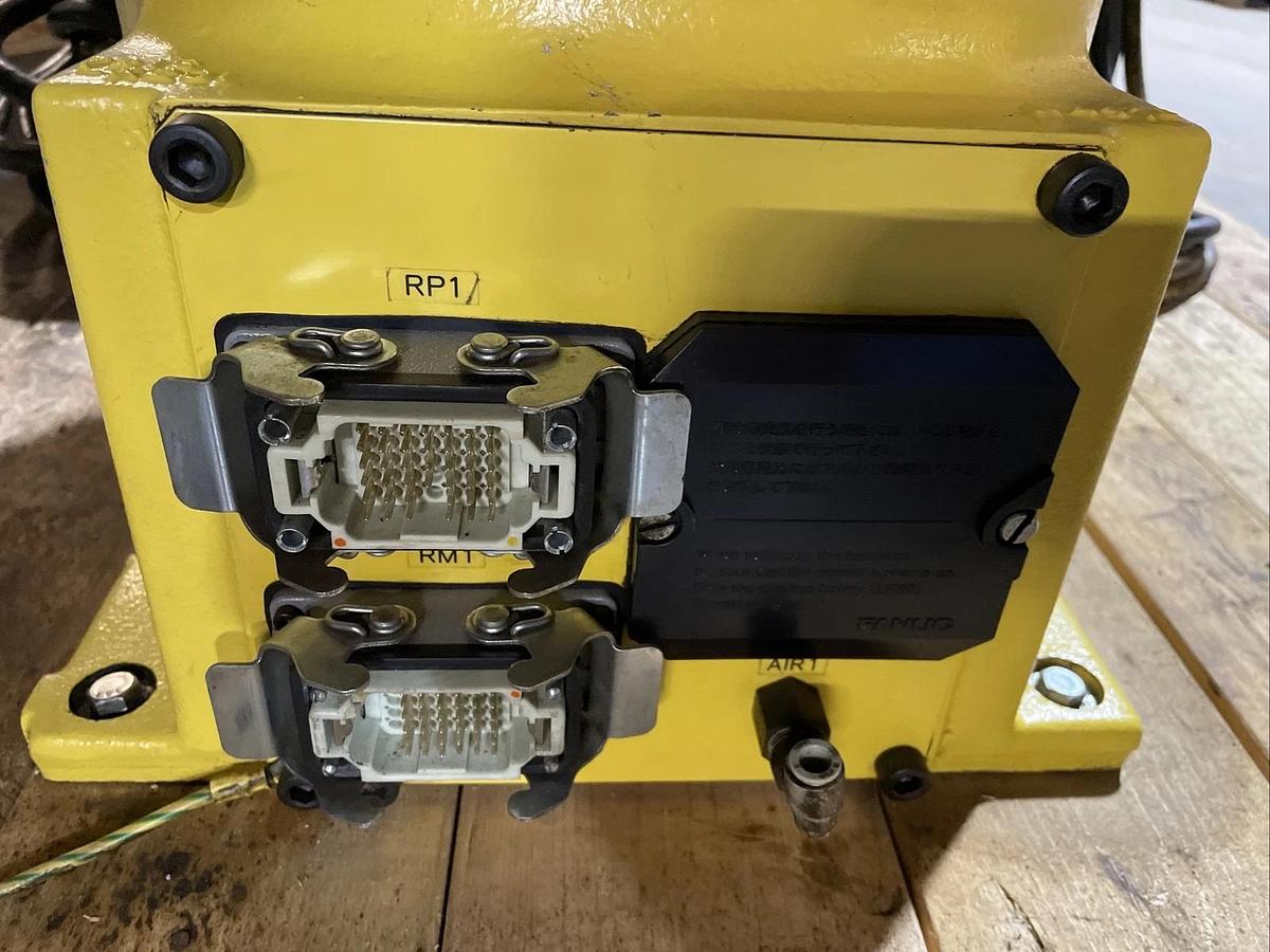 Used FANUC,M16iB/20,ROBOT ROBOTIC ARM Slave Unit