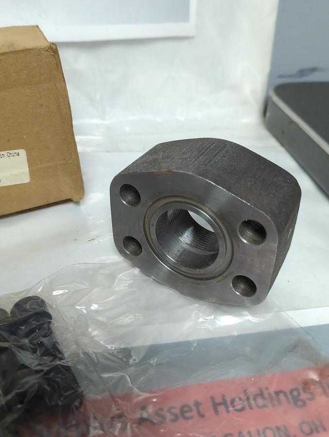 ANCHOR FLANGE,W43-24-24U,FOUR BOLT FLANGE 1-3/4 INCH BORE