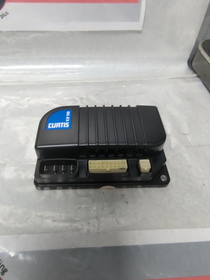 Used CURTIS,1210-2203,D.C. MOTOR CONTROLLER 24V CURRENT 45A PRE-OWNED