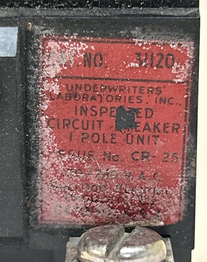 Used BULLDOG ELECTRIC,31120,PUSHMATIC CIRCUIT BREAKER 20A 120/240V 1P