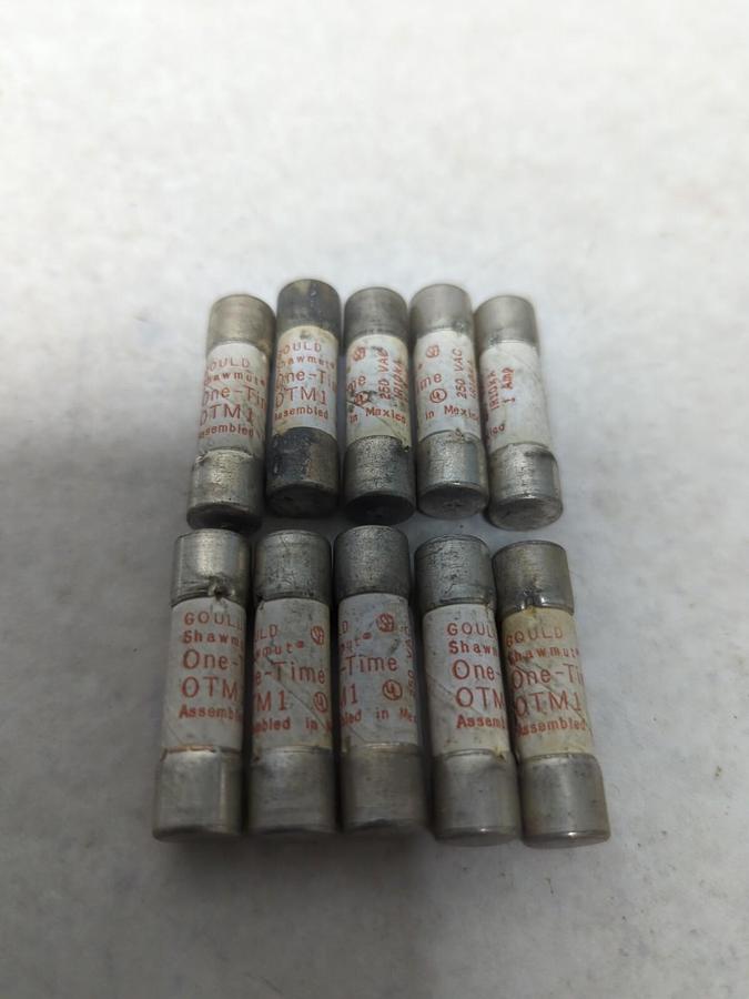GOULD SHAWMUT,OTM-1,ONE-TIME 1 AMP FUSE LOT OF 10 NOS