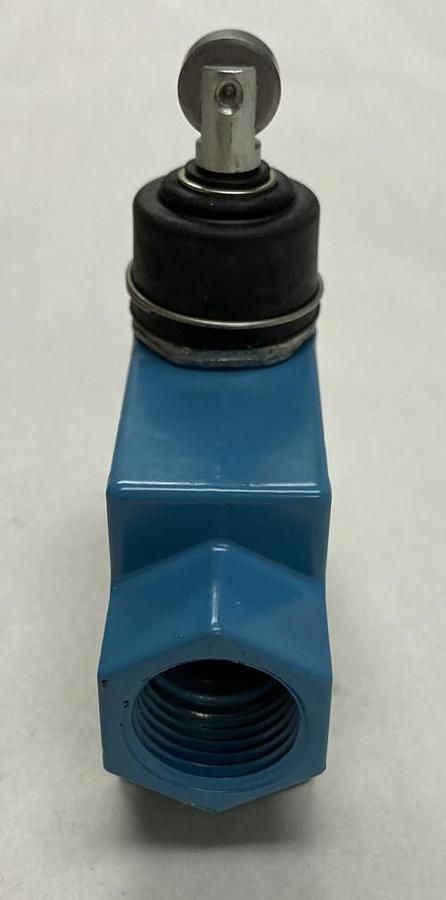 Used Micro Switch,BZE6-2RN81,Limit Switch