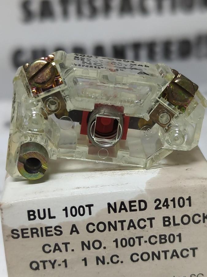 SYLVANIA,100T-CB01,SERIES-A CONTACT BLOCK NEW IN BOX