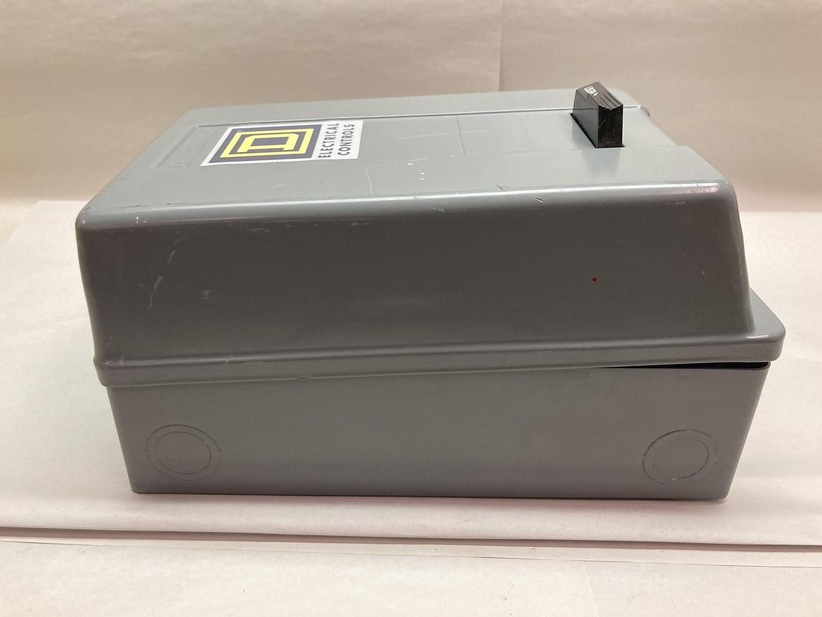 Used Square D,Class 8536 Type SCT03,Magnetic NEMA Size 00 Motor Starter