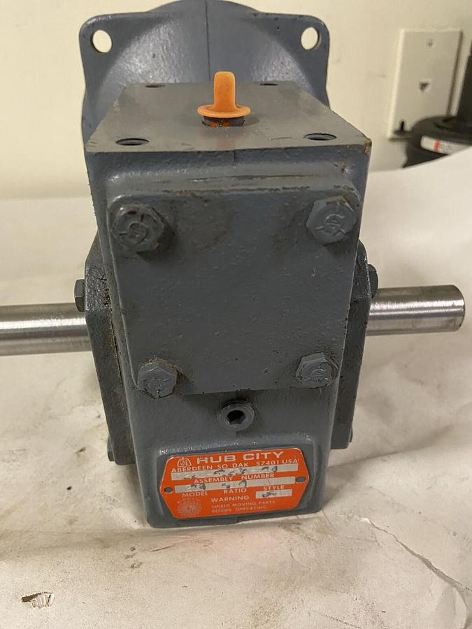 Used Hub City,0220-61236-214,Gear Reducer Model 214 Ratio 60 Style A