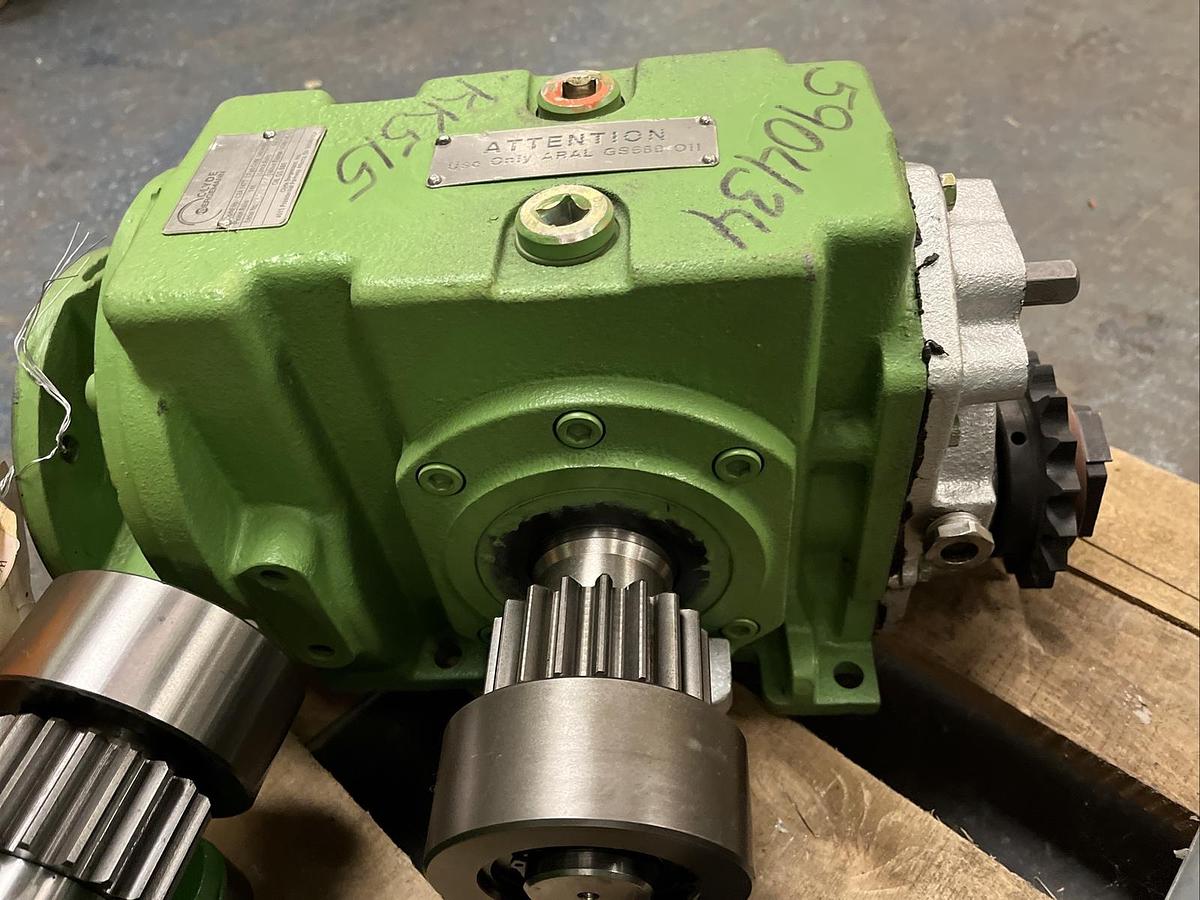 Used Clyde Bergemann,CBA-1477,Carriage Drive Gearbox pinion ratio 146 lance ratio 44