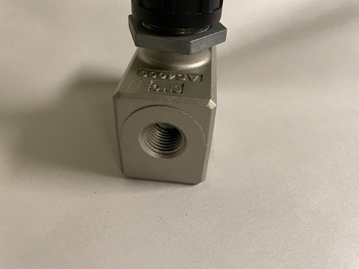 SMC,AS4000,1/4 INCH PNEUMATIC CONTROL VALVE