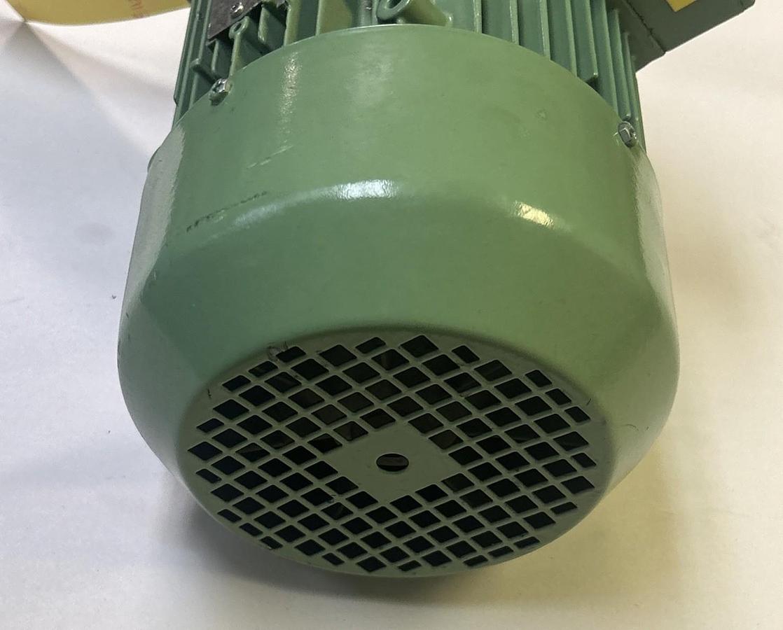 Used SIEMENS,1LA70904AA91-Z,MOTOR 1.3KW 1.75HP 1715RPM 460V