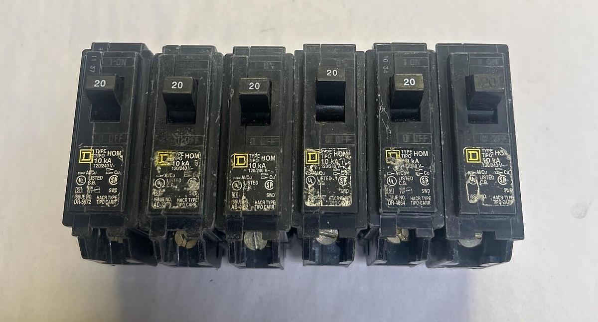 Used SQUARE D,HOM120,CIRCUIT BREAKER 20A 120/240V 1P LOT OF 6
