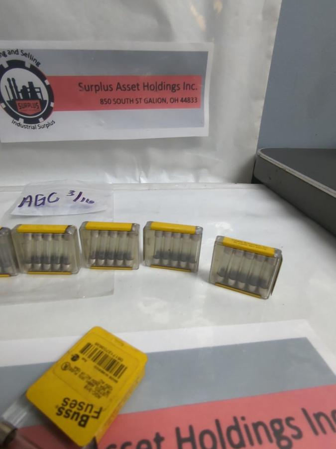 COOPER BUSSMANN,AGC-3/16,3/16 AMP FUSE LOT OF 34 NOS