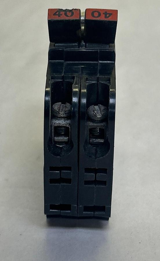 Used FEDERAL PACIFIC,NC240,CIRCUIT BREAKER 40A 120/240V 2P