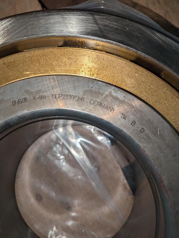 FAG,NUP2330 EM1,CYLINDRICAL ROLLER BEARING 150MM ID 320MM OD 108MM W NOS