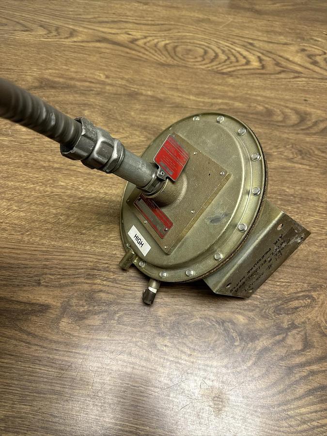 Used Static O Ring,I07EL-EG12-P1-FOA,Differential Pressure Switch