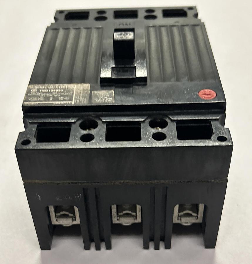 Used GENERAL ELECTRIC,TED134020,CIRCUIT BREAKER 20A 480V 3P