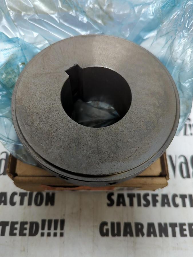 REXNORD,7300665,30 SHSB STD STRAIGHT BORE HUB STOCK BORE 2-1/4 INCH NOS