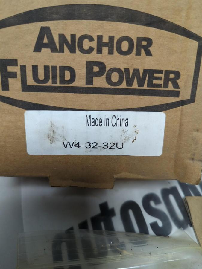 ANCHOR FLUID POWER,W4-32-32U,FLAT SOCKET WELD PIPE FLANGE 4-BOLT NOS