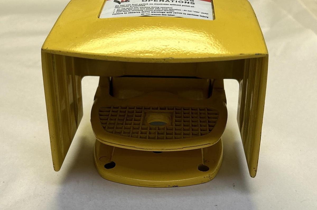 Used UNBRANDED,NA,FOOT PEDAL