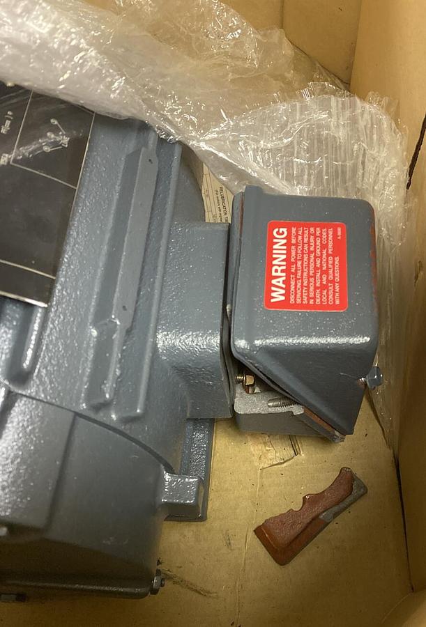 Lincoln,LM20709,1-1/2HP 3 PH 460V 1175RPM Frame 184U